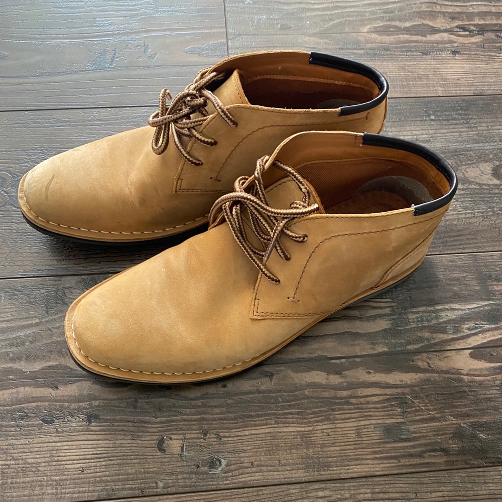 STEVE MADDEN CHUKKA BOOTS